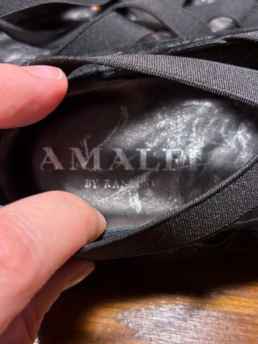 Amalfi by Rangoni Shimmery Floral Black Suede Criss Cross Strap Flats Size 7